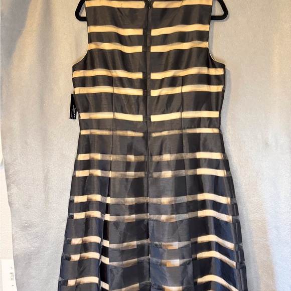 Tahari Black and Tan Striped Midi Dress.  NWT - Picture 7 of 7
